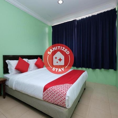 Oyo 89759 Gold Jerantut Hotel Ngoại thất bức ảnh